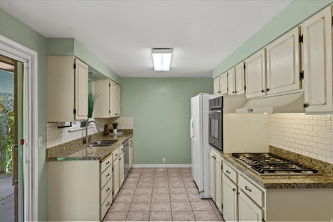 Tiny photo for 424 E 3250 N, North Ogden, UT 84414 (MLS # 2183550)