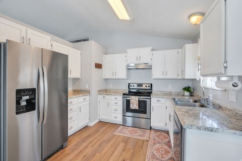 Tiny photo for 5988 S SUNSET VISTA DR, Salt Lake City, UT 84118 (MLS # 2122495)