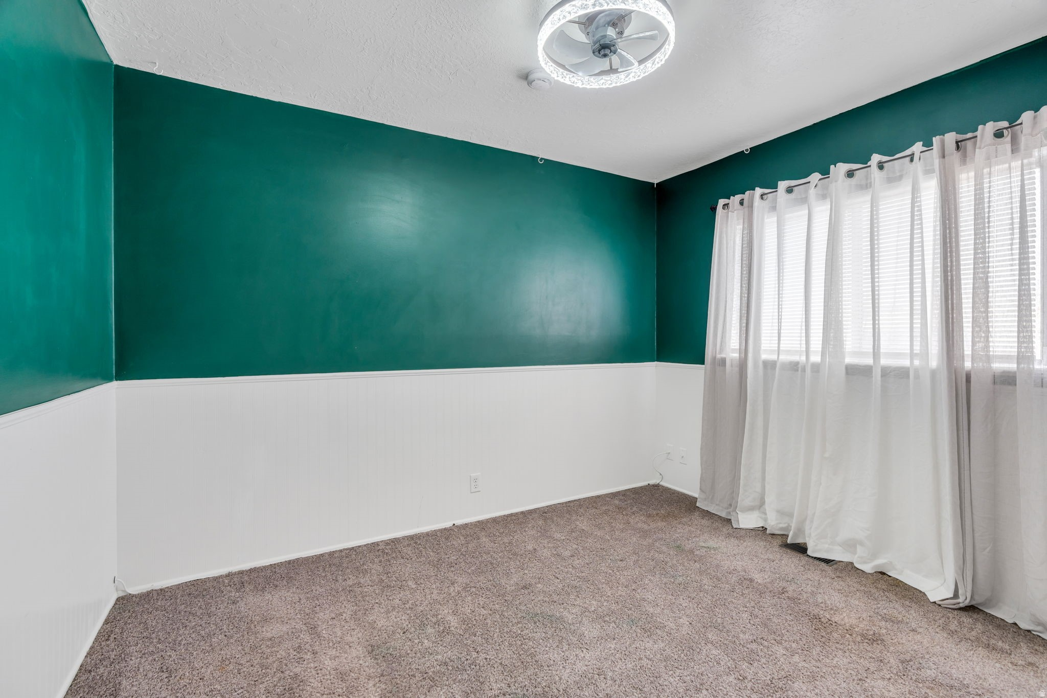 WOODVIEW ESTATES - Residential