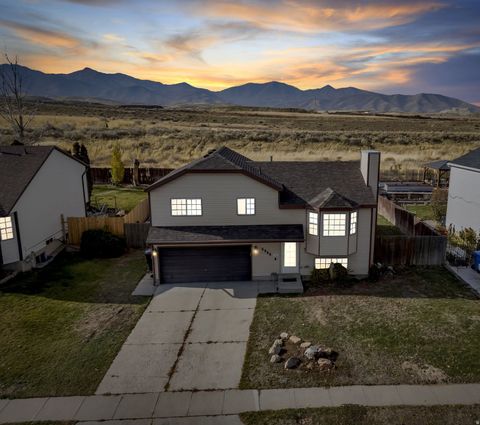 Tiny photo for 5988 S SUNSET VISTA DR, Salt Lake City, UT 84118 (MLS # 2122495)