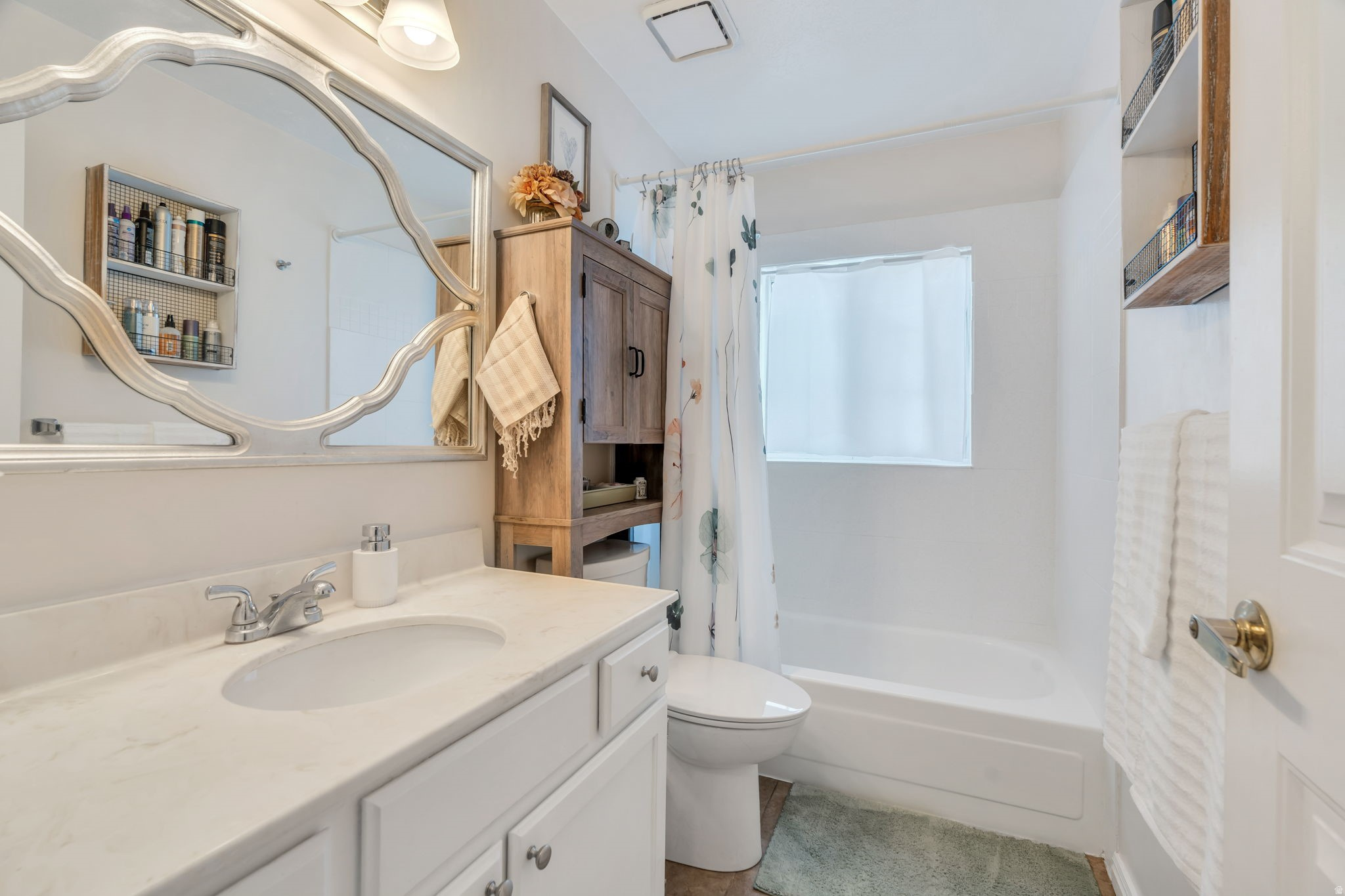 WOODVIEW ESTATES - Residential