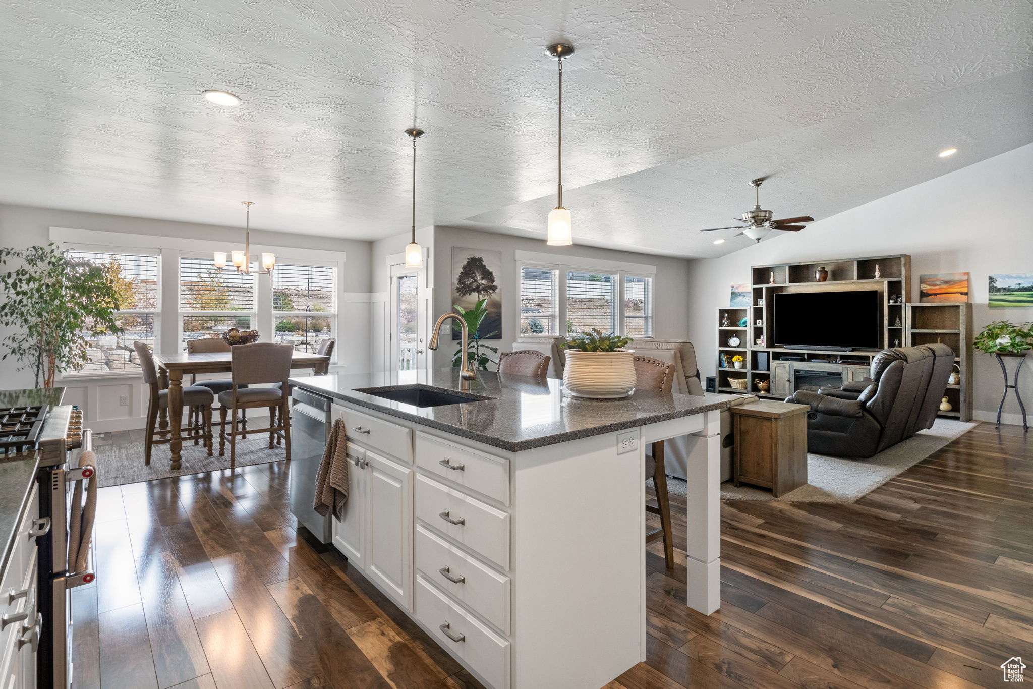 VALLEY VIEW RANCH - Residential