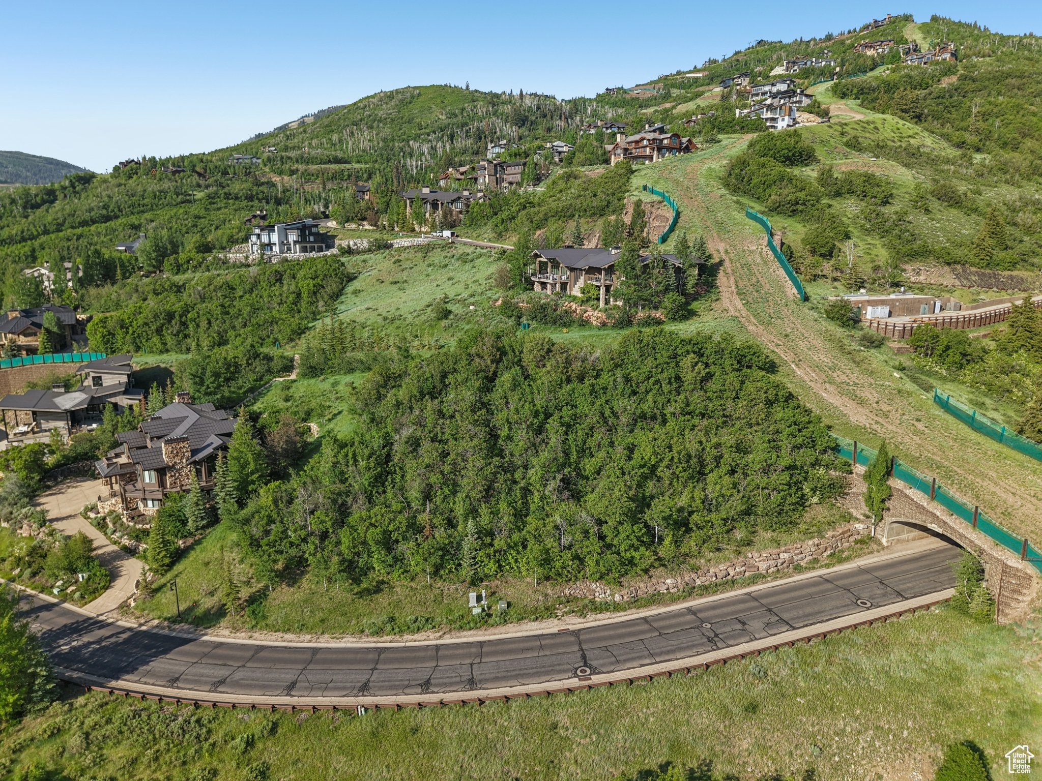 DEER CREST ESTATES - Land