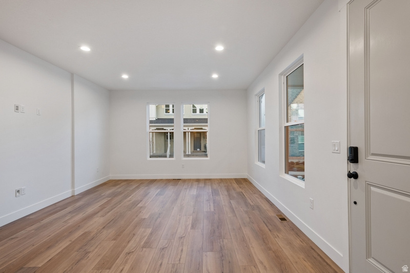 DAYBREAK - Residential Income