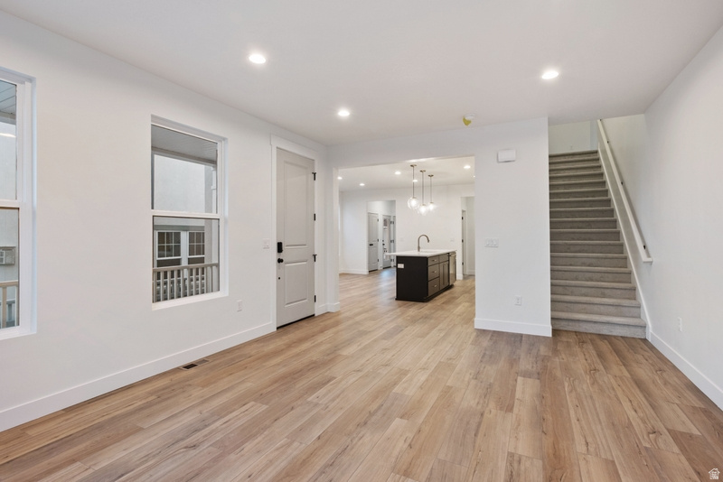 DAYBREAK - Residential Income