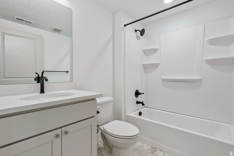 DAYBREAK - Residential Income