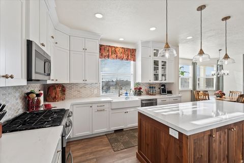 Tiny photo for 11643 S GRANDVILLE AVE, South Jordan, UT 84009 (MLS # 2129487)