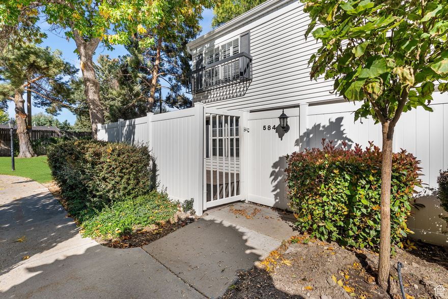 Charming End-Unit Townhome in Coveted Old Farm Community. This end-unit townhome is the perfect blank canvas, ready for your personal touch! Located in the highly sought-after Old Farm neighborhood, it enjoys a premium row-end position with no property/neighbors to the west-just peaceful greenspace. Inside, the main level is bright and open, featuring a spacious family room, a dining area, and a quaint kitchen. You'll also love the convenience of main-level laundry, a half bathroom ideal for guests, and additional storage. Upstairs, you'll find two generously sized bedrooms, two bathrooms, and a versatile loft area-perfect as a playroom or easily converted into a third bedroom. Sellers converted the additional large storage closet into the perfect home office. The primary suite boasts an en suite bathroom and a spacious walk-in closet with professionally installed built-ins and amazing storage. Elegant plantation shutters adorn all upstairs windows. Additional features include a two-car garage with extra storage and a charming front patio. Old Farm is renowned for its stunning, meticulously maintained grounds. Enjoy strolls along charming pathways-featuring both chat and hardscape-winding through mature trees, tranquil streams, and a picturesque pond filled with ducks and geese. The community also offers exceptional amenities, including indoor and outdoor swimming pools, tennis and pickleball courts, a clubhouse with a game room and meeting space, and on-site property management. This gem is priced to sell-don't miss your opportunity to live in one of the city's most beautiful and established communities!