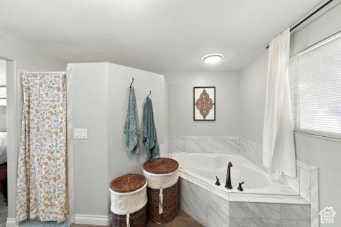 Tiny photo for 937 E KINGSWOOD RD, Kaysville, UT 84037 (MLS # 2189468)