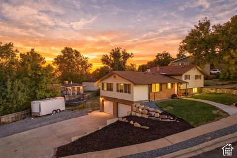 Tiny photo for 937 E KINGSWOOD RD, Kaysville, UT 84037 (MLS # 2189468)