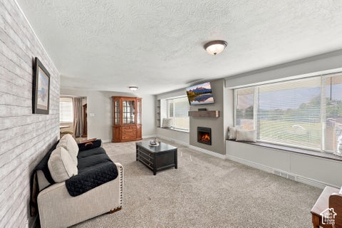 Tiny photo for 937 E KINGSWOOD RD, Kaysville, UT 84037 (MLS # 2189468)
