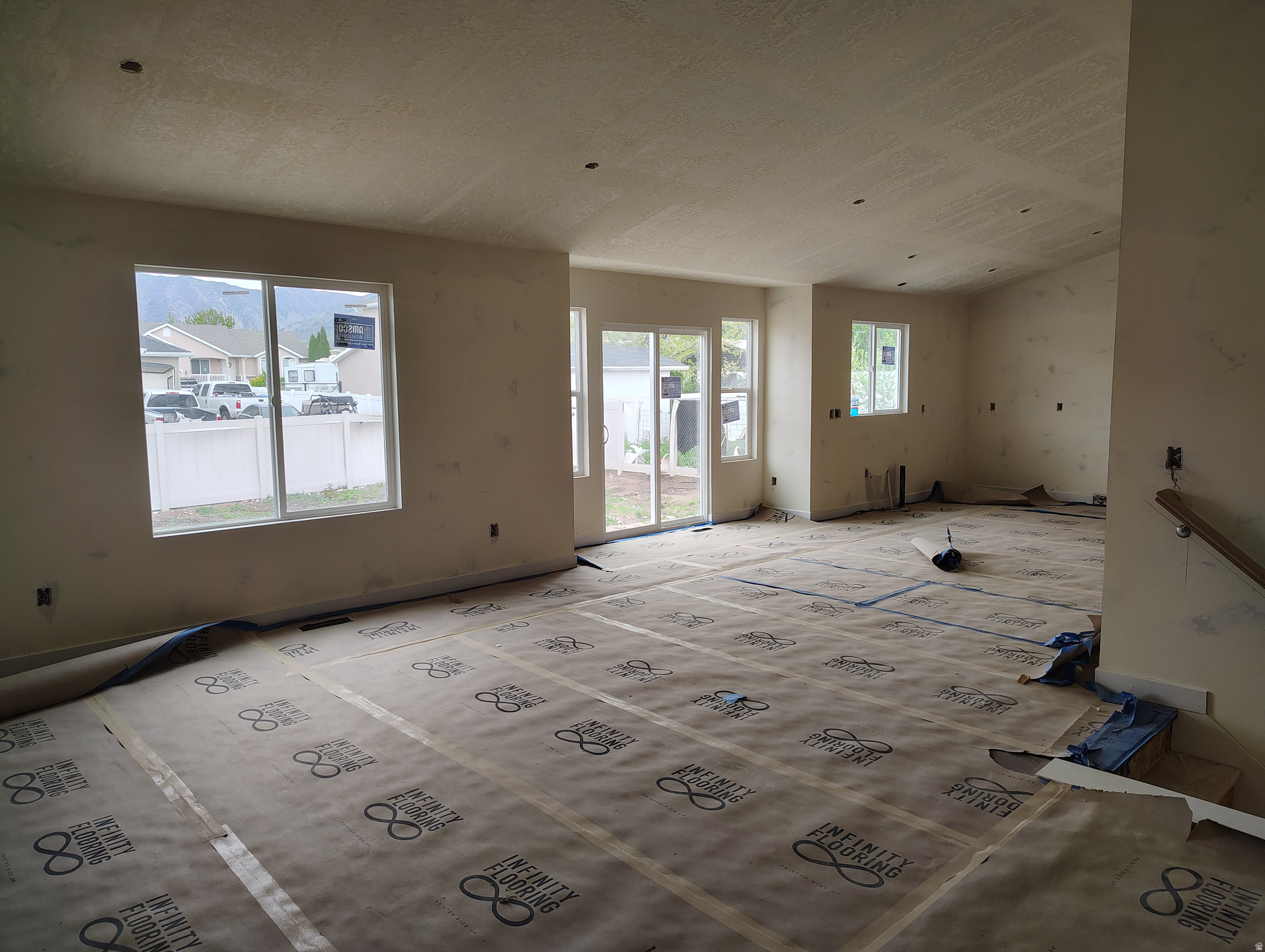 SUNSET ESTATES - Residential