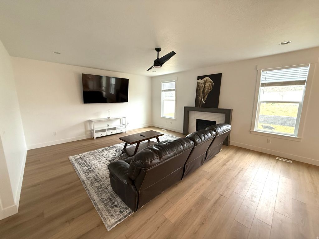 Photo of 3367 S HEATHERCREST DR, Saratoga Springs, UT 84045 (MLS # 2154217)