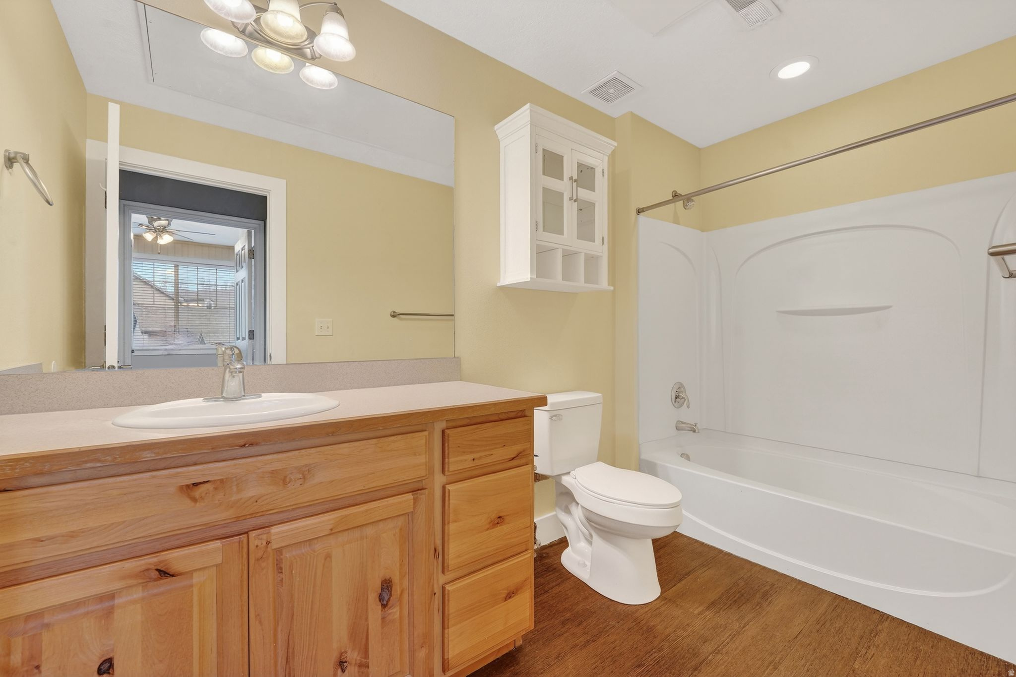 PEMBERLEY @ ROBINSONS GROVE CONDOMINIUM - Residential