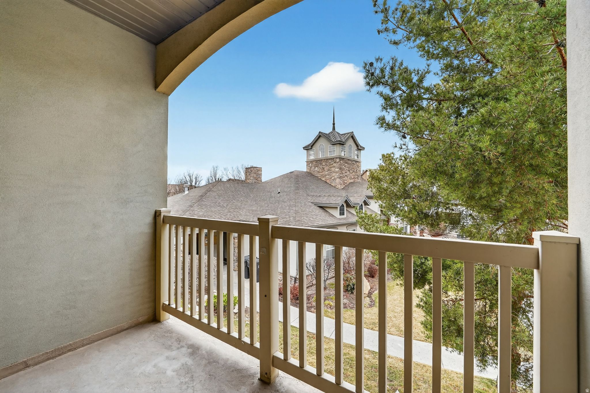 PEMBERLEY @ ROBINSONS GROVE CONDOMINIUM - Residential