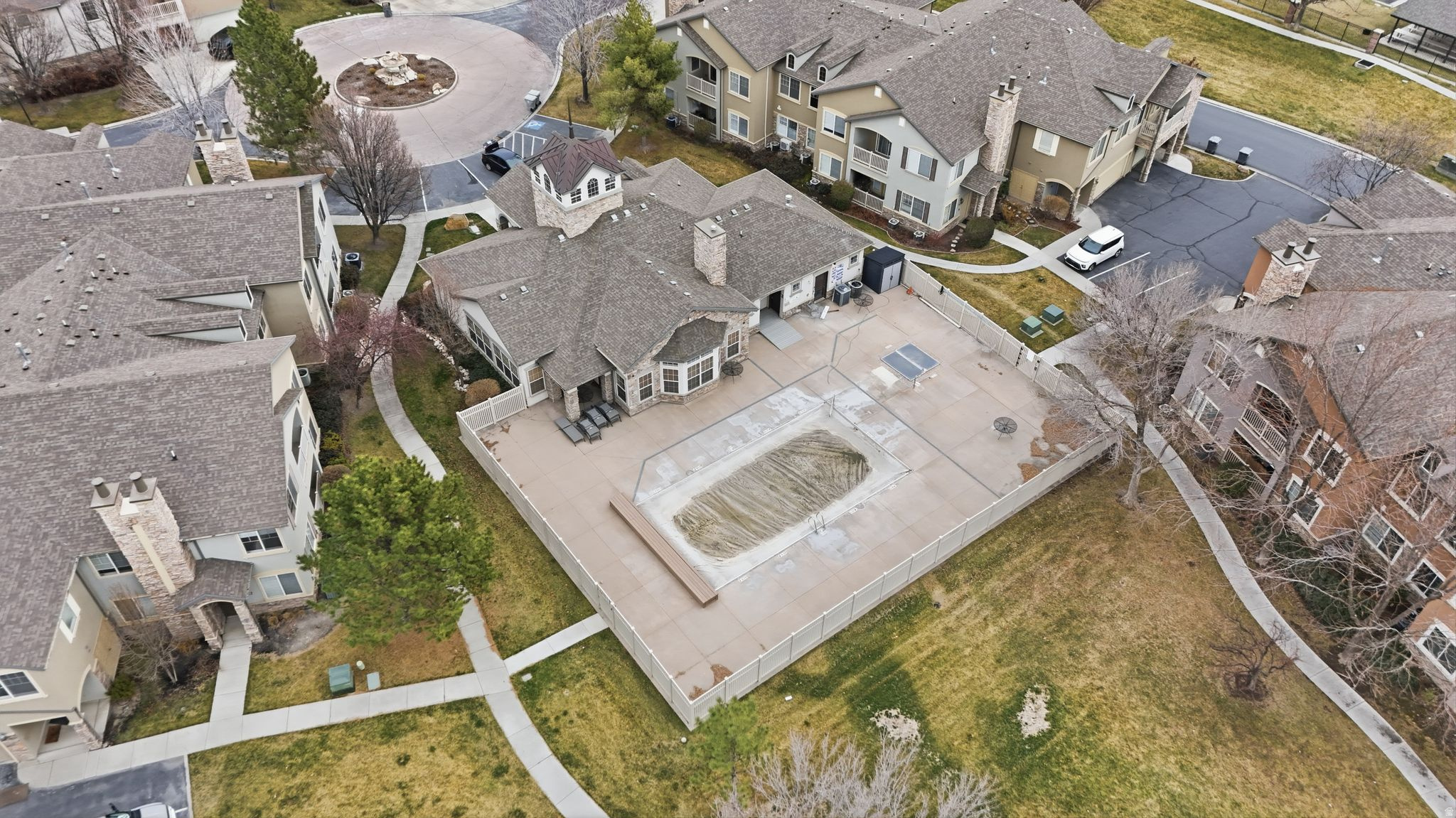 PEMBERLEY @ ROBINSONS GROVE CONDOMINIUM - Residential