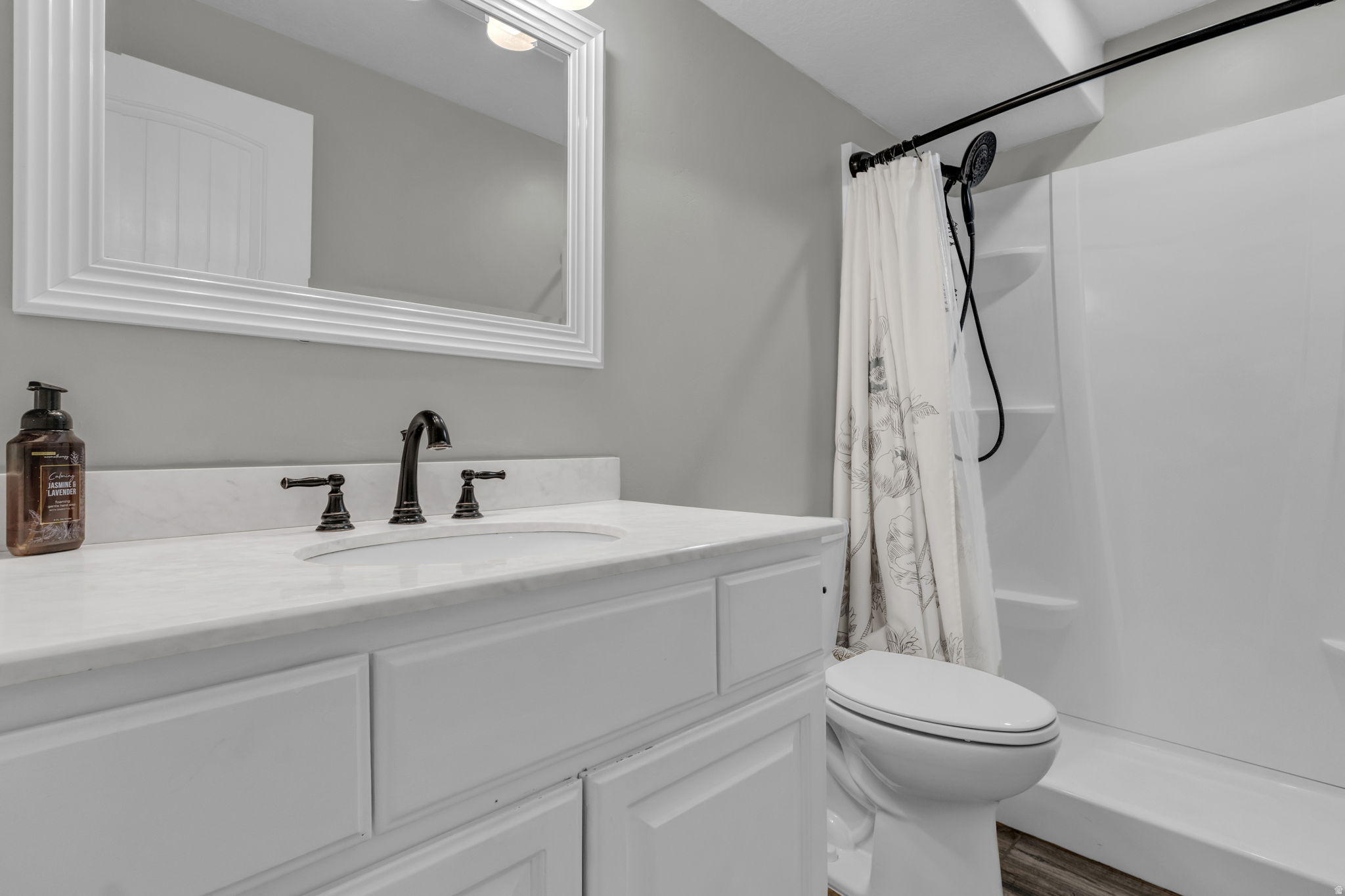 VALLEY VIEW - Residential