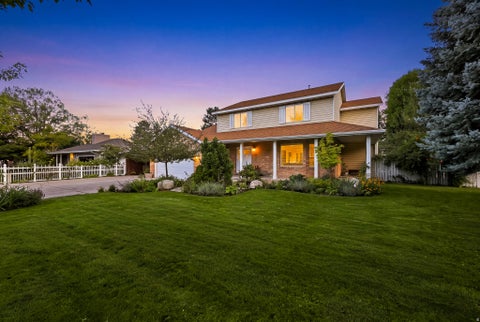 Photo of 959 E STONEHEDGE RD, Alpine, UT 84004 (MLS # 2185941)