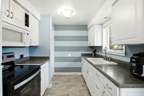 Tiny photo for 1814 N 450 E, North Ogden, UT 84414 (MLS # 2127369)