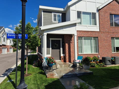 Photo of 9283 S BENNINGTON CT, Sandy, UT 84094 (MLS # 2177349)