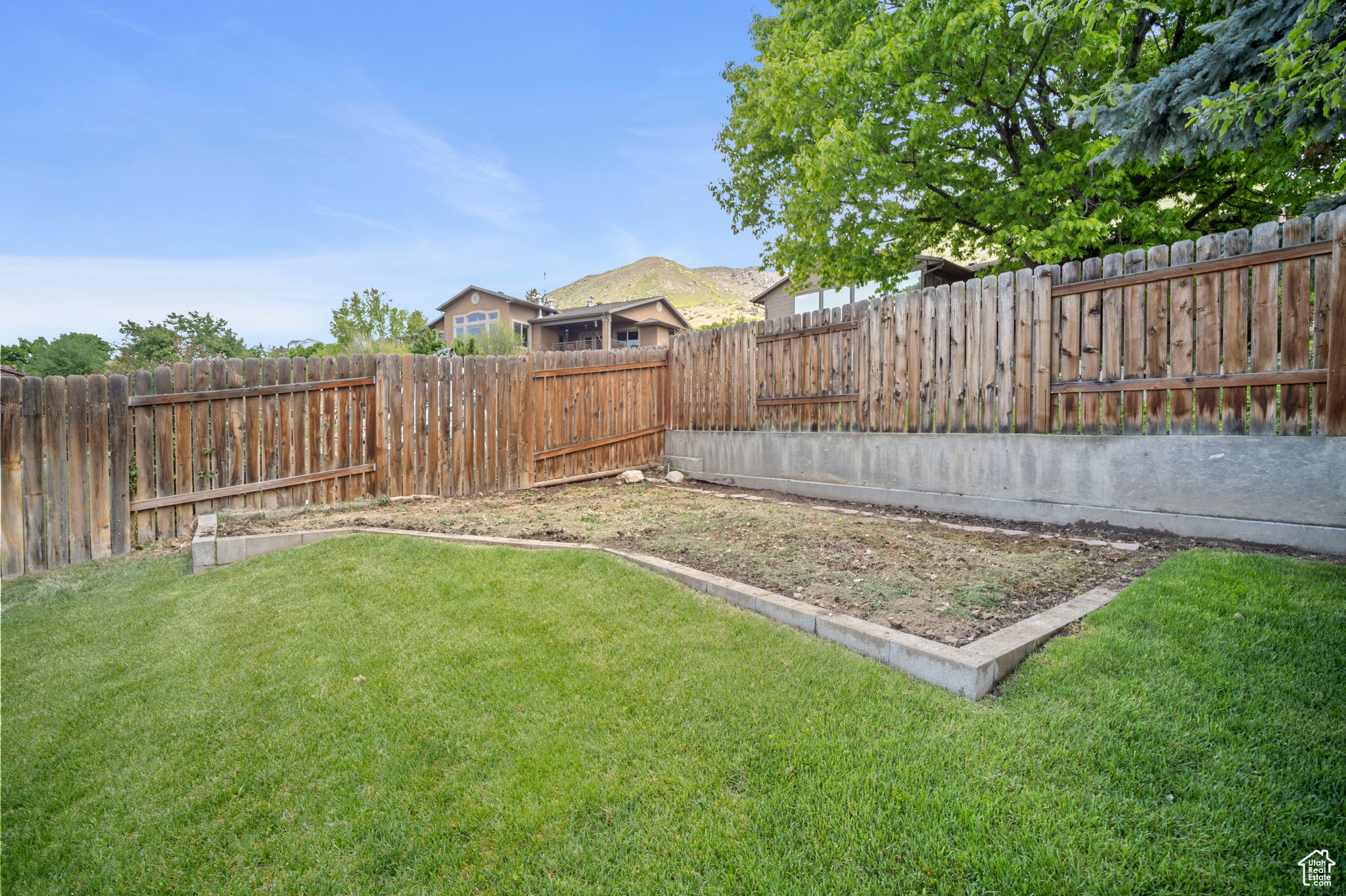 1338 N 200, Centerville, Utah image 32