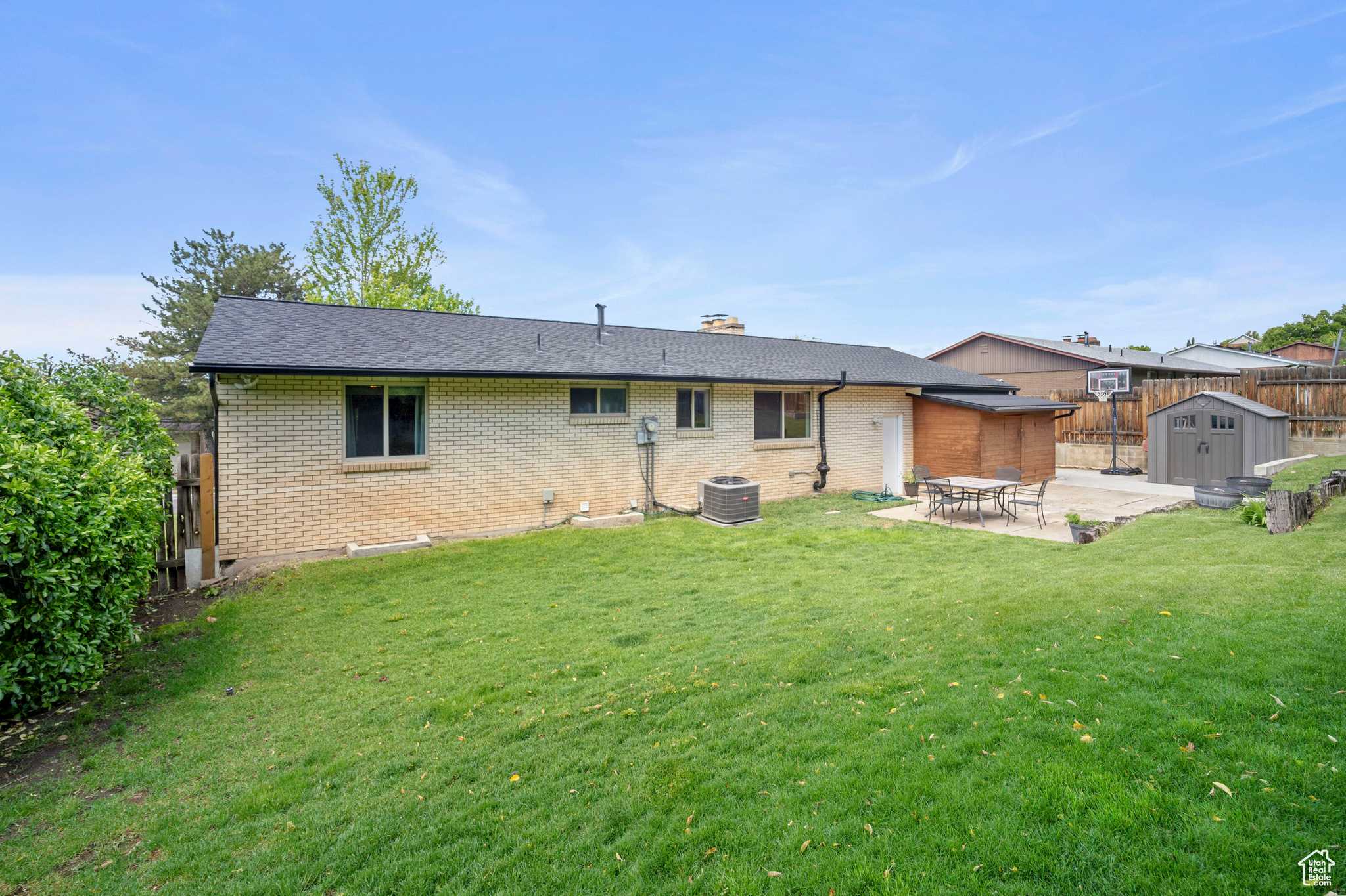 1338 N 200, Centerville, Utah image 31