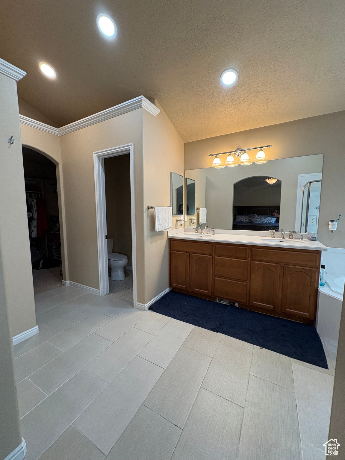 WESTRIDGE ESTATES NO 1 - Residential