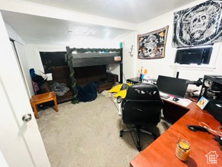 HUNTINGTON PARK - Residential Income