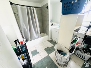 HUNTINGTON PARK - Residential Income