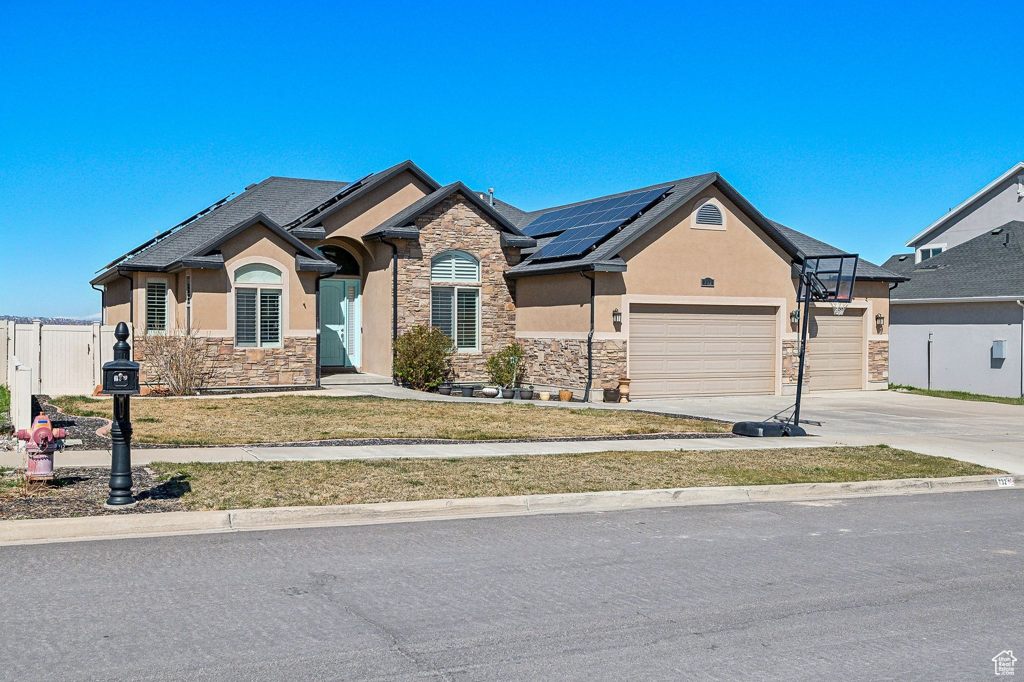 732 W Meadow Side Dr, Saratoga Springs, Utah image 4