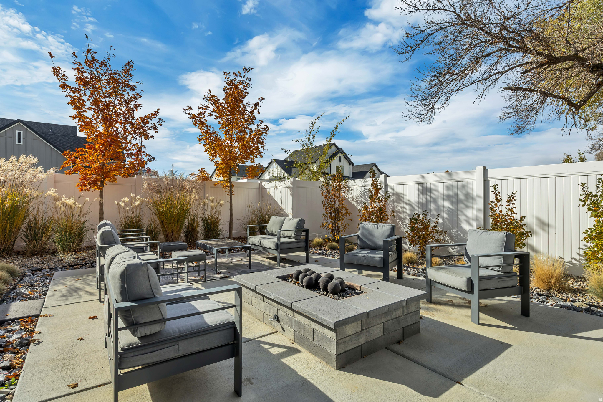 TRINNAMAN FARMS SUB - Residential