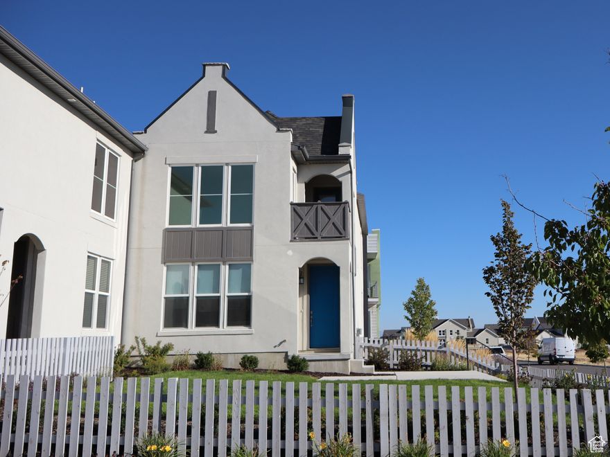 Beautiful and like-new luxury corner-lot townhome in the heart of Daybreak! This stunning property features 3 spacious bedrooms, 2.5 baths, and a large open-concept living area filled with natural light. Enjoy breathtaking mountain views, a private balcony, a charming front yard, and elegant modern finishes throughout. Perfectly located near parks, trails, shopping, and all the amazing Daybreak amenities  this home truly offers the best of modern luxury living!