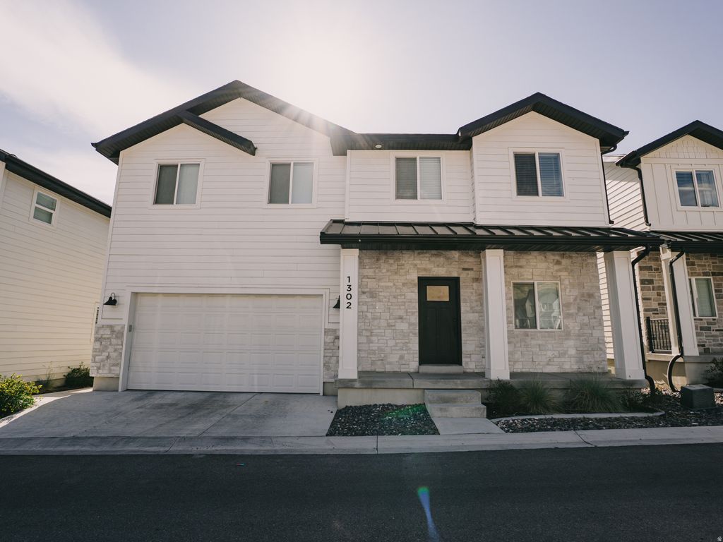 Photo of 1302 S 1100 E, Provo, UT 84606 (MLS # 2156615)