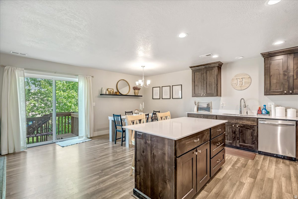 APPLE HOLLOW - Residential