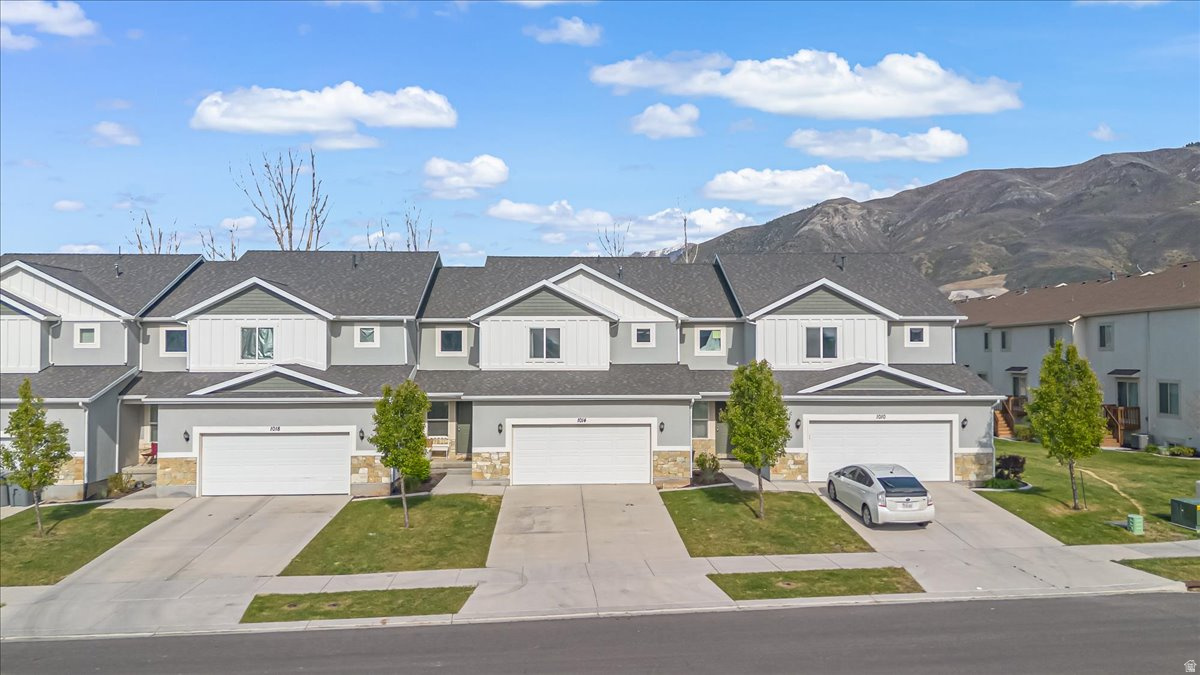 APPLE HOLLOW - Residential