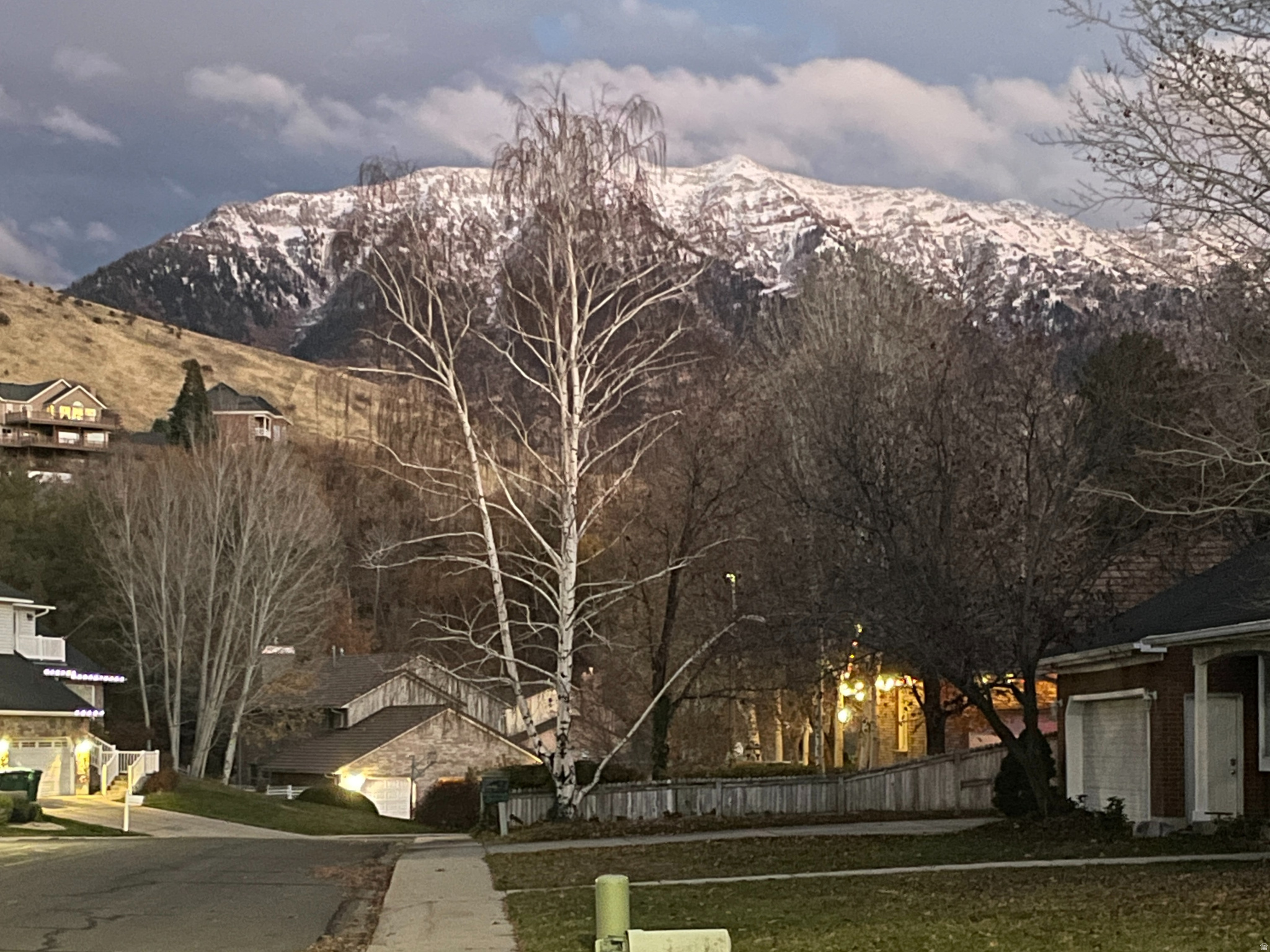 MOUNTAIN OAKS - Land