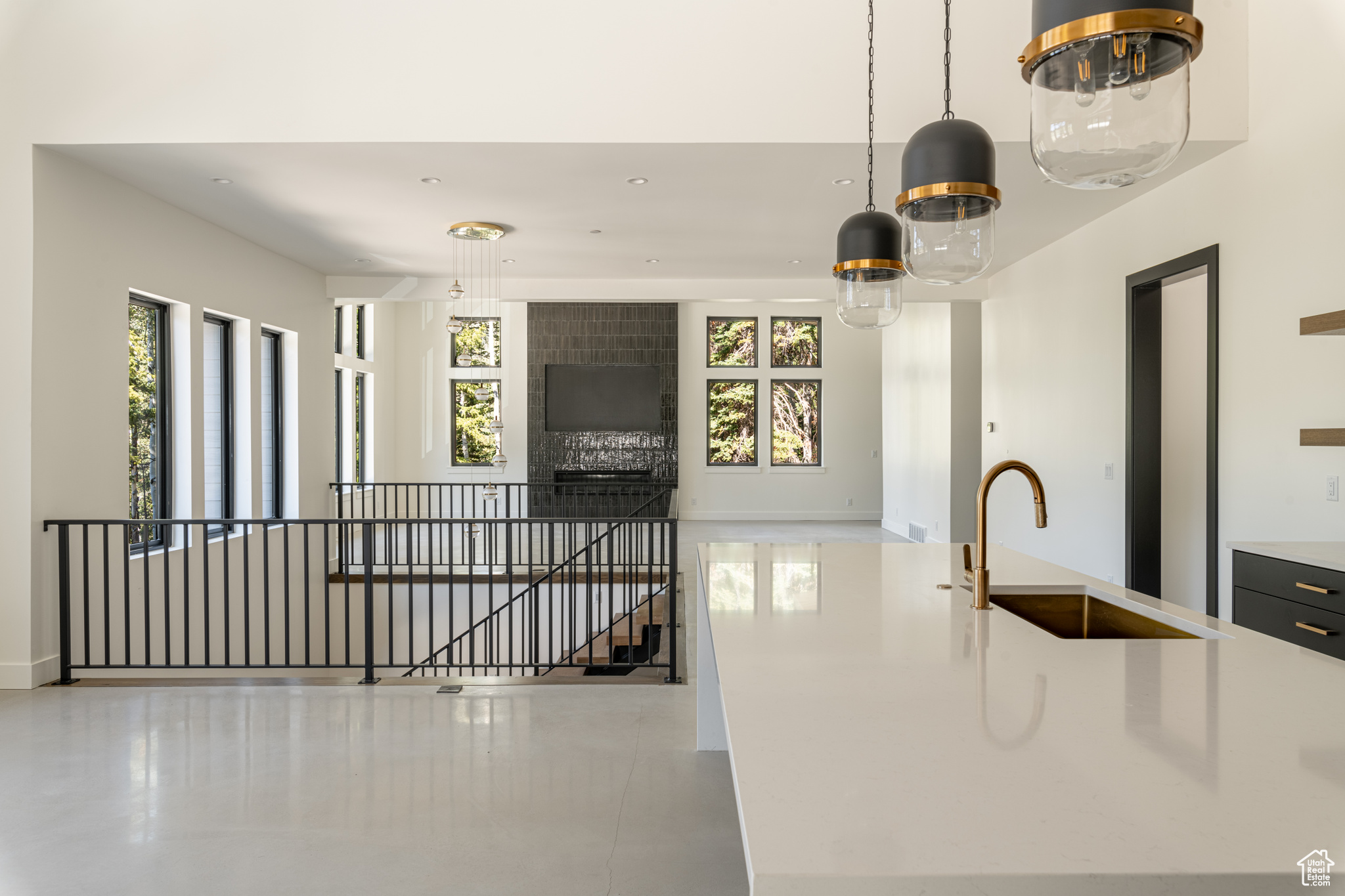 CRANE COVE - Residential