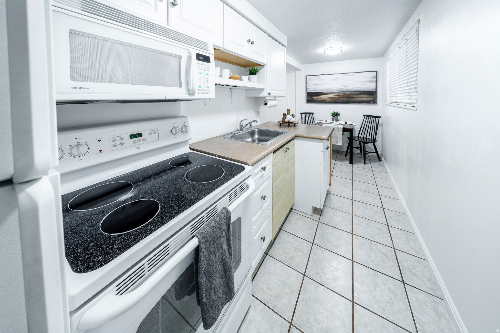 CENTRAL PARK CONDOMINIUMS - Residential