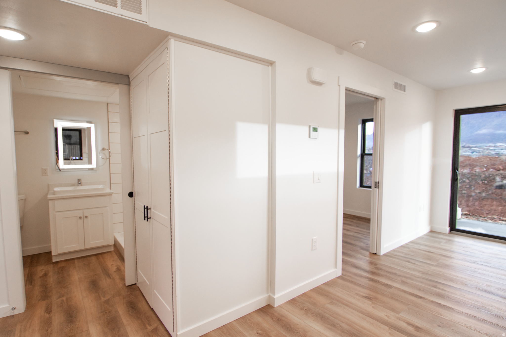 MURPHY FLATS - Residential