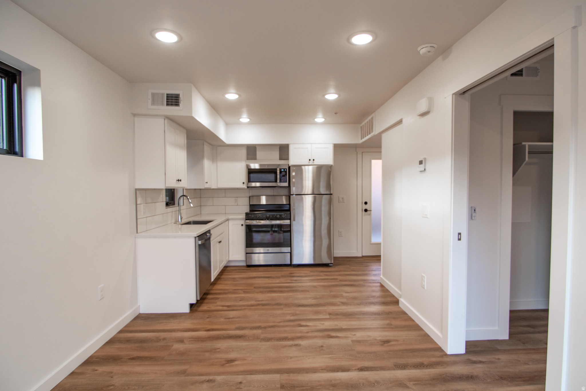 MURPHY FLATS - Residential