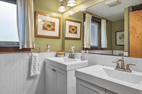 Tiny photo for 2059 E 5950 N, Eden, UT 84310 (MLS # 2183147)