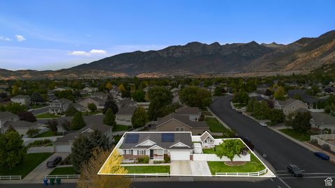 Tiny photo for 4616 W CARRIAGE LN, Cedar Hills, UT 84062 (MLS # 2113018)