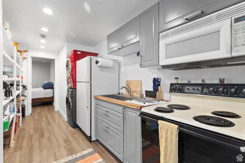 Tiny photo for 4616 W CARRIAGE LN, Cedar Hills, UT 84062 (MLS # 2113018)