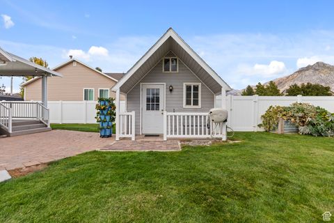 Tiny photo for 4616 W CARRIAGE LN, Cedar Hills, UT 84062 (MLS # 2113018)