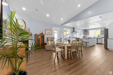 Tiny photo for 4616 W CARRIAGE LN, Cedar Hills, UT 84062 (MLS # 2113018)