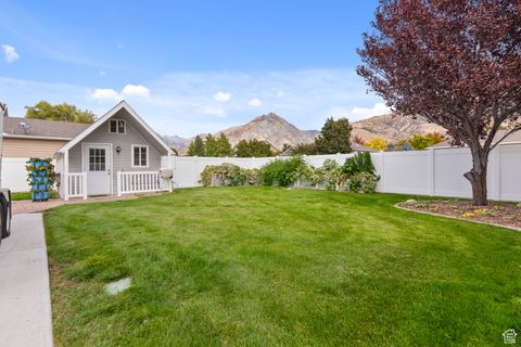 Tiny photo for 4616 W CARRIAGE LN, Cedar Hills, UT 84062 (MLS # 2113018)