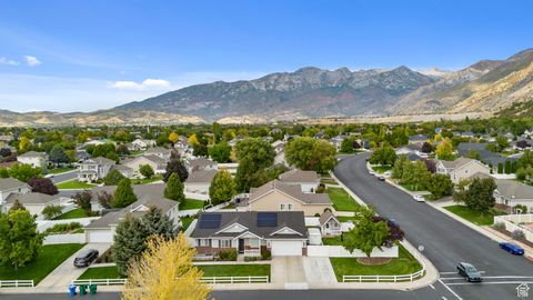 Tiny photo for 4616 W CARRIAGE LN, Cedar Hills, UT 84062 (MLS # 2113018)