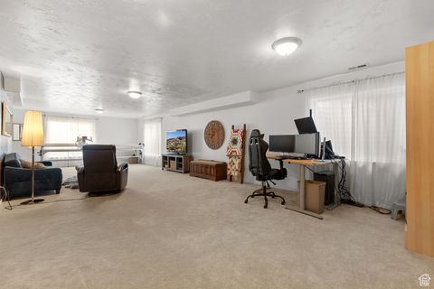 Tiny photo for 4616 W CARRIAGE LN, Cedar Hills, UT 84062 (MLS # 2113018)