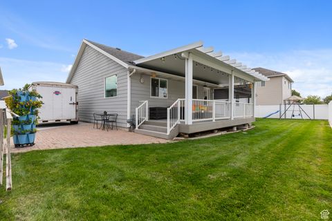Tiny photo for 4616 W CARRIAGE LN, Cedar Hills, UT 84062 (MLS # 2113018)
