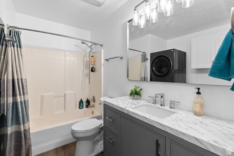 Tiny photo for 4616 W CARRIAGE LN, Cedar Hills, UT 84062 (MLS # 2113018)